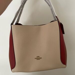 Coach Hadley Hobo In Colorblock in Brass/Ivory Red Sand Multi